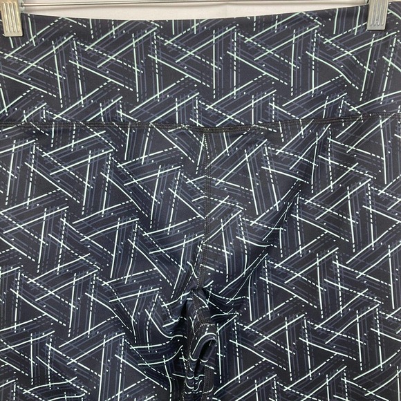 LL Bean Leggings Womens Sz LP Navy Geometric Patterned Stretch Comfort Ankle - Picture 5 of 10